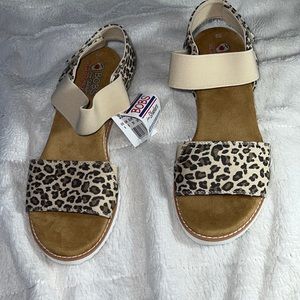 SANDALS 🌷🌷🌷